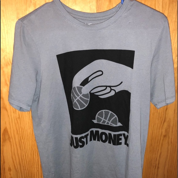 Nike Dri Fit shirt - Picture 2 of 3